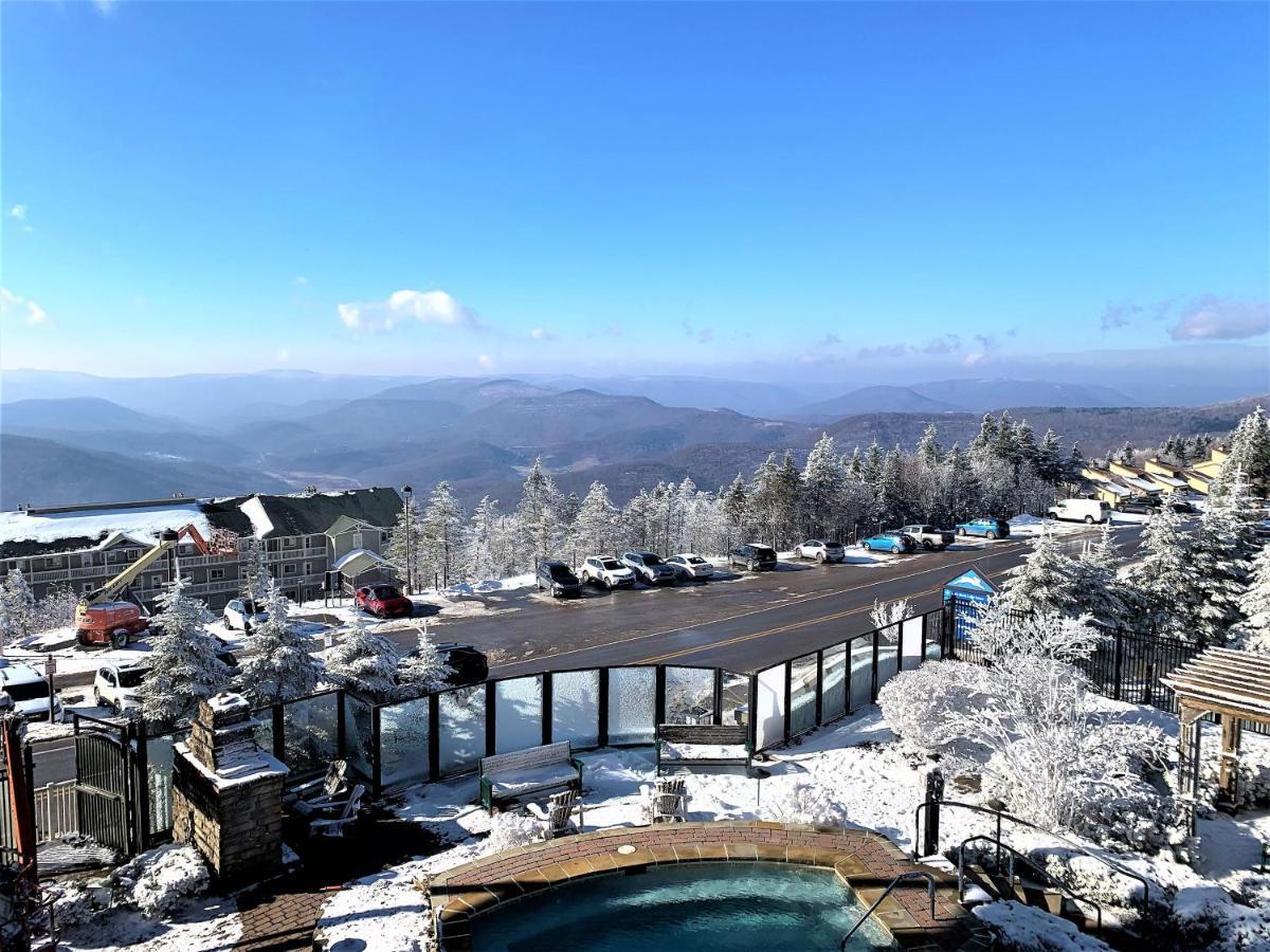 Seneca 202 Snowshoe Exterior photo