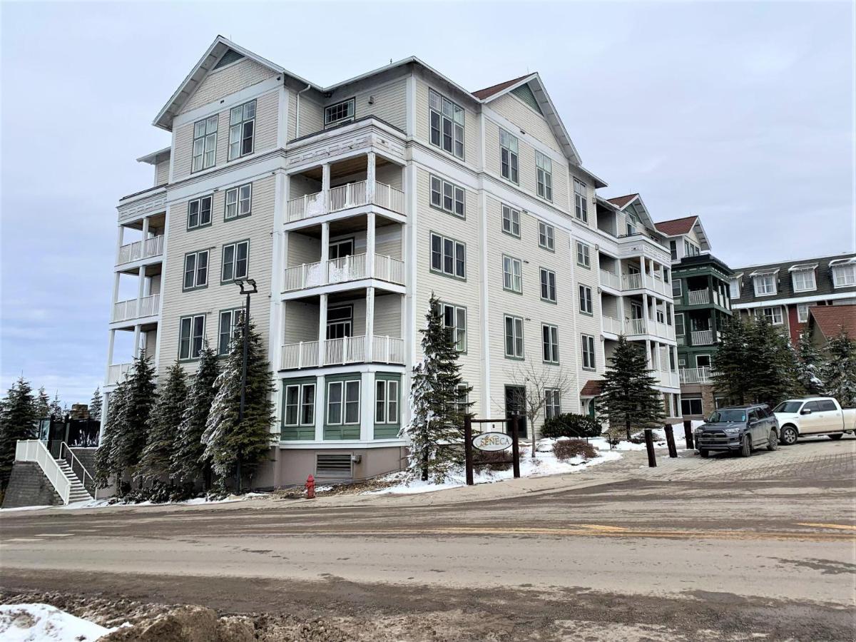 Seneca 202 Snowshoe Exterior photo